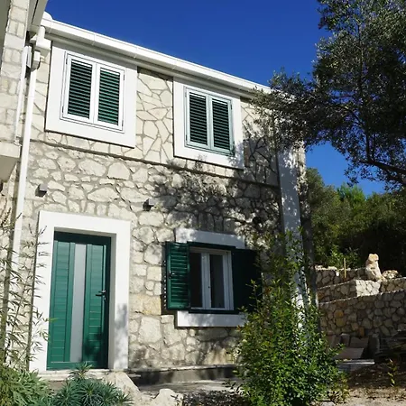 With Parking Space Blace, Neretva Delta - Usce Neretve - 27146 * بلاتشي